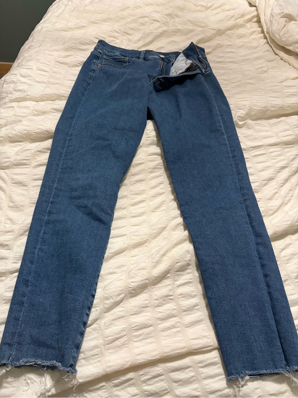 Express Women's Straight Leg Jeans - Deep Blue Wash